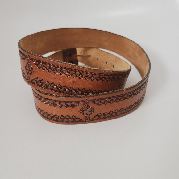 Vintage Brown Leather Embossed Boho Western Belt - Picture 4 of 10